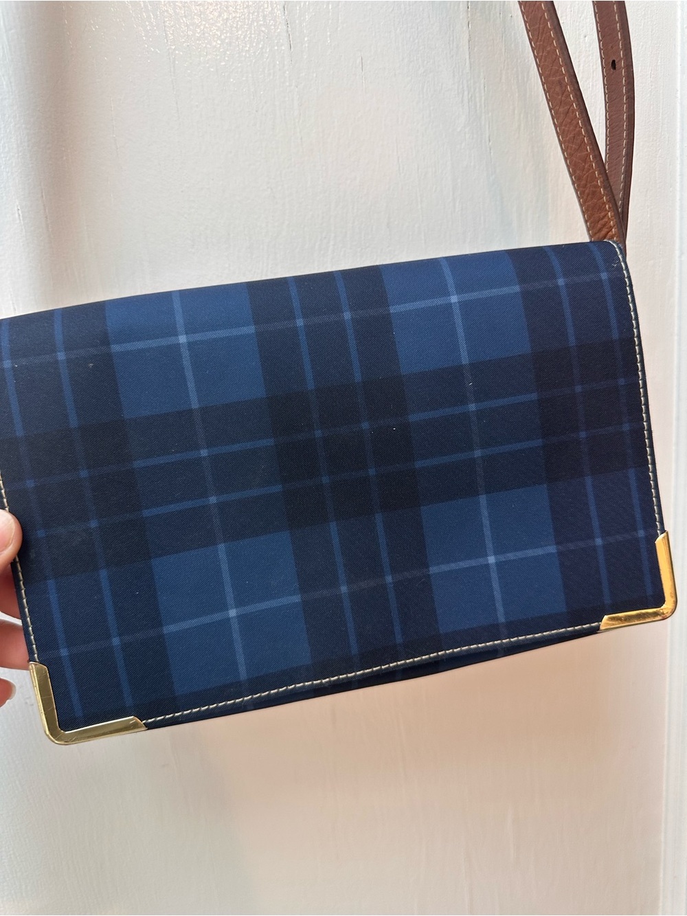GUC Barrington Catherine Cross Body Bag